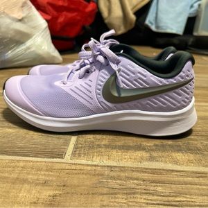 NEW Nike Star Runner 2 Violet Frost AQ3542-502 Womens 7 Girls 5.5Y